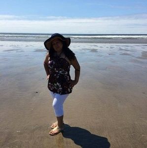 Meet your Posher, Lucely